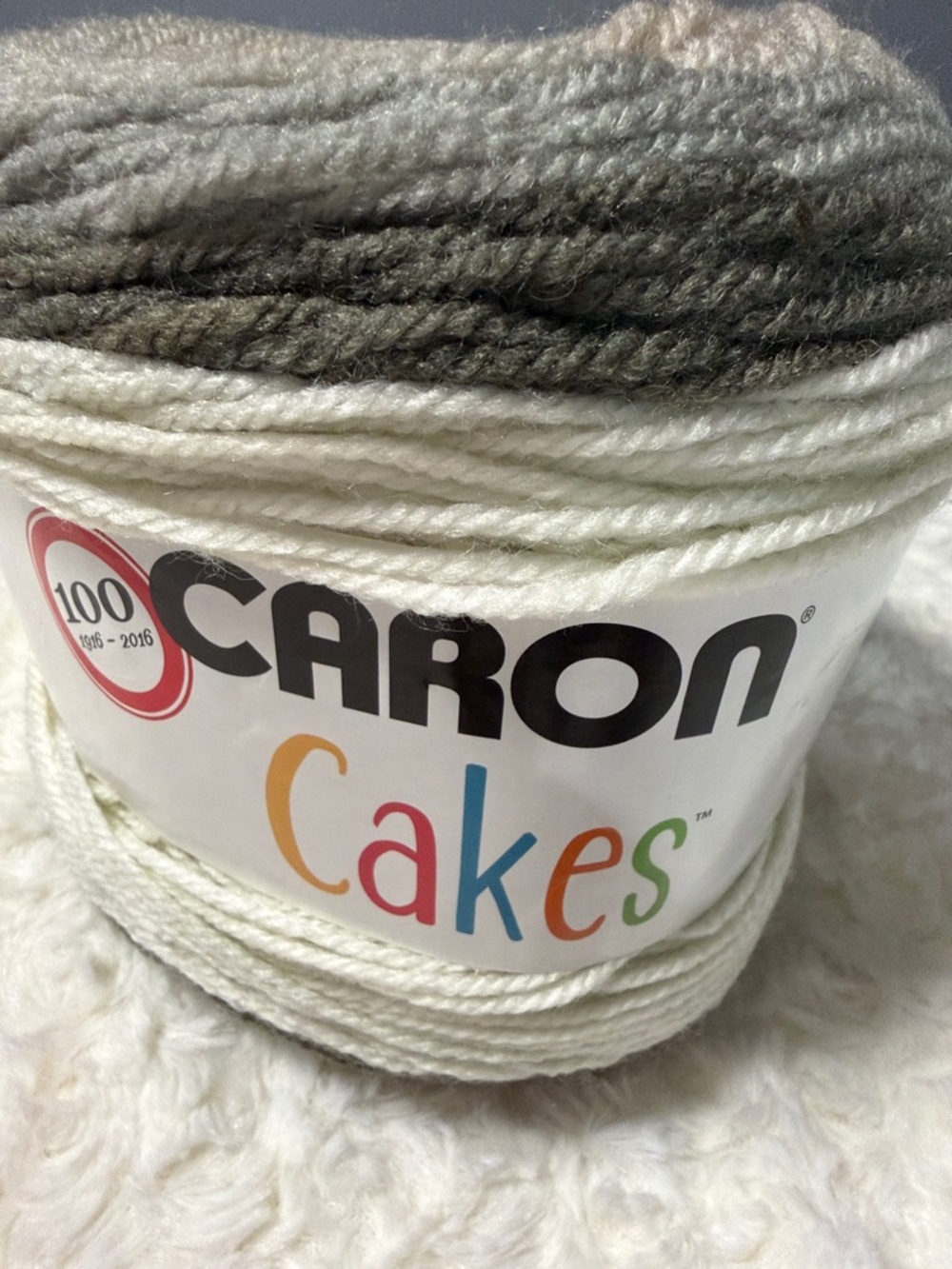 Caron Cakes Ombre Yarn - cookies and cream, Cream to Gray new $10